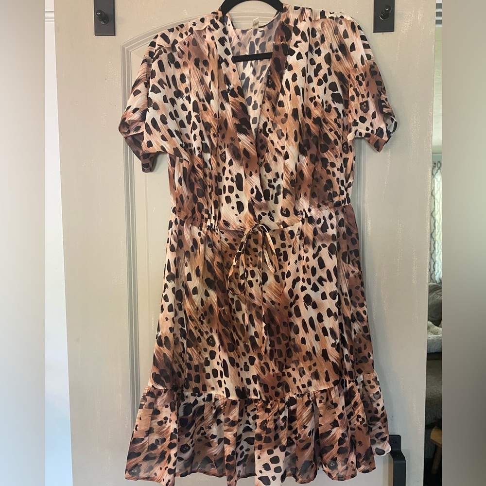 Gottex essentials ani-malia East brown cover up blouse size small
